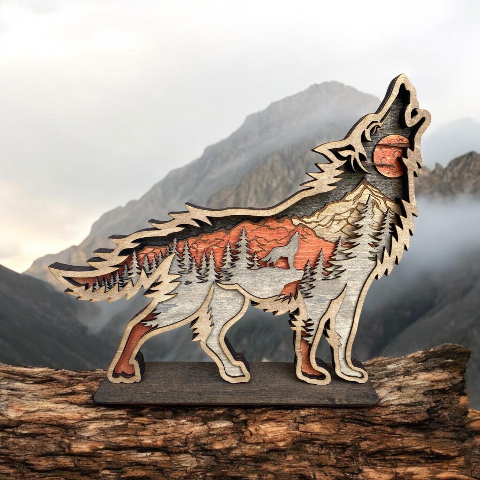 Howling Wolf Decor